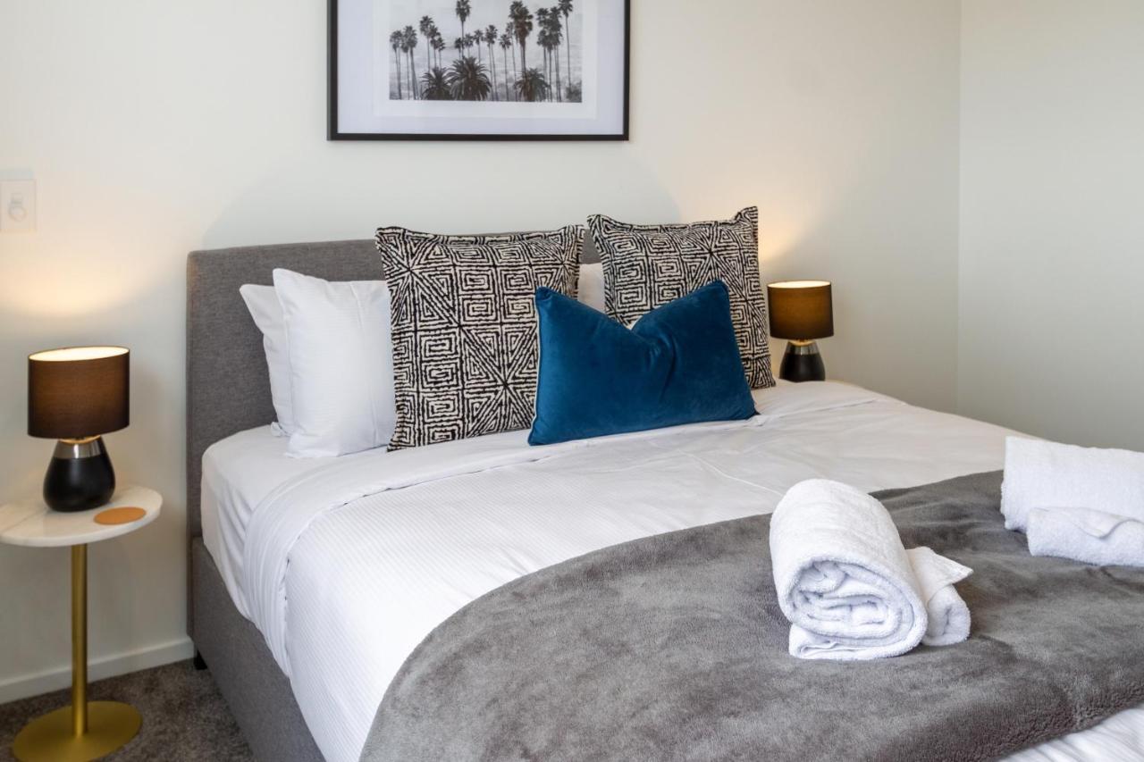Upper Riccarton Dream - 2 Bed 2 Bath W/Carpark Lejlighed Christchurch Eksteriør billede