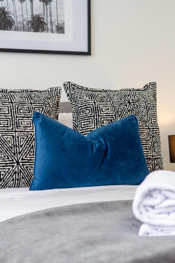 Upper Riccarton Dream - 2 Bed 2 Bath W/Carpark Lejlighed Christchurch Eksteriør billede
