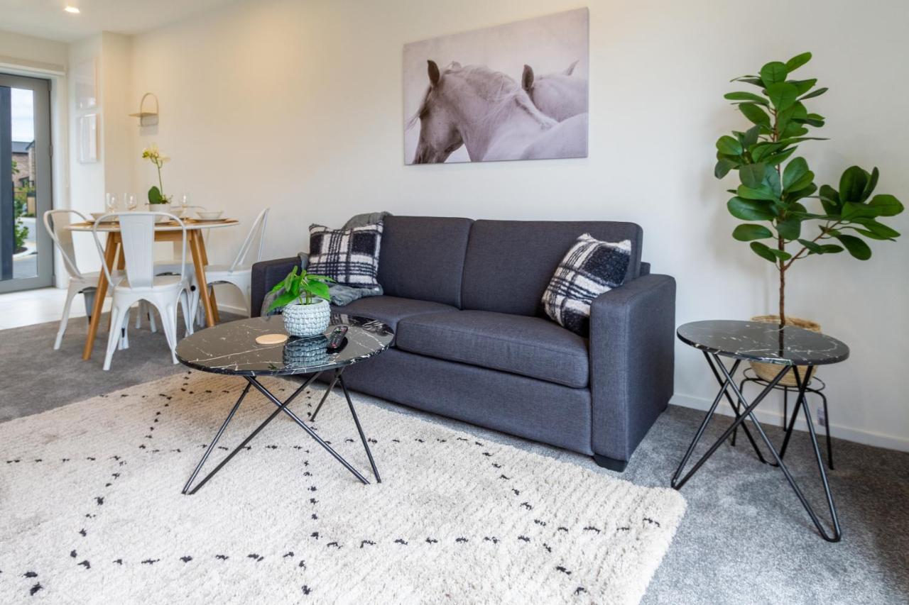 Upper Riccarton Dream - 2 Bed 2 Bath W/Carpark Lejlighed Christchurch Eksteriør billede